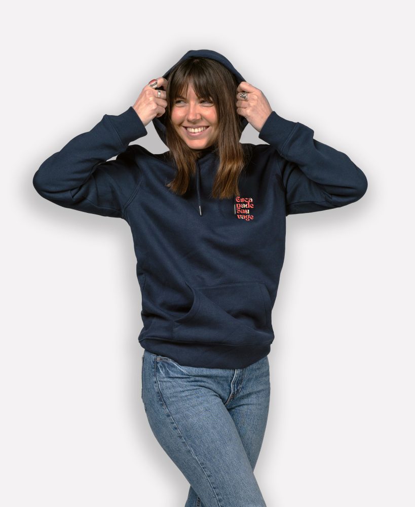 sweatshirt femme escapade sauvage mockup front bleu marine