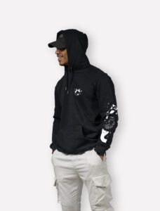 sweatshirt homme ciel chatoyant mockup front monochrome noir